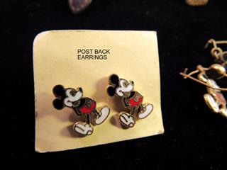 VINTAGE LOT OF WALT DISNEY MICKEY MOUSE WATCHES, EARRIINGS & FIGURE 